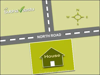 Layout tilted toward North-Northwest showing a misaligned North street focus and its Vastu impact